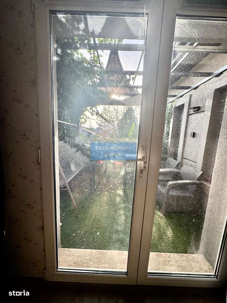 Casă de vânzare pe strada Tudor Vladimirescu-13