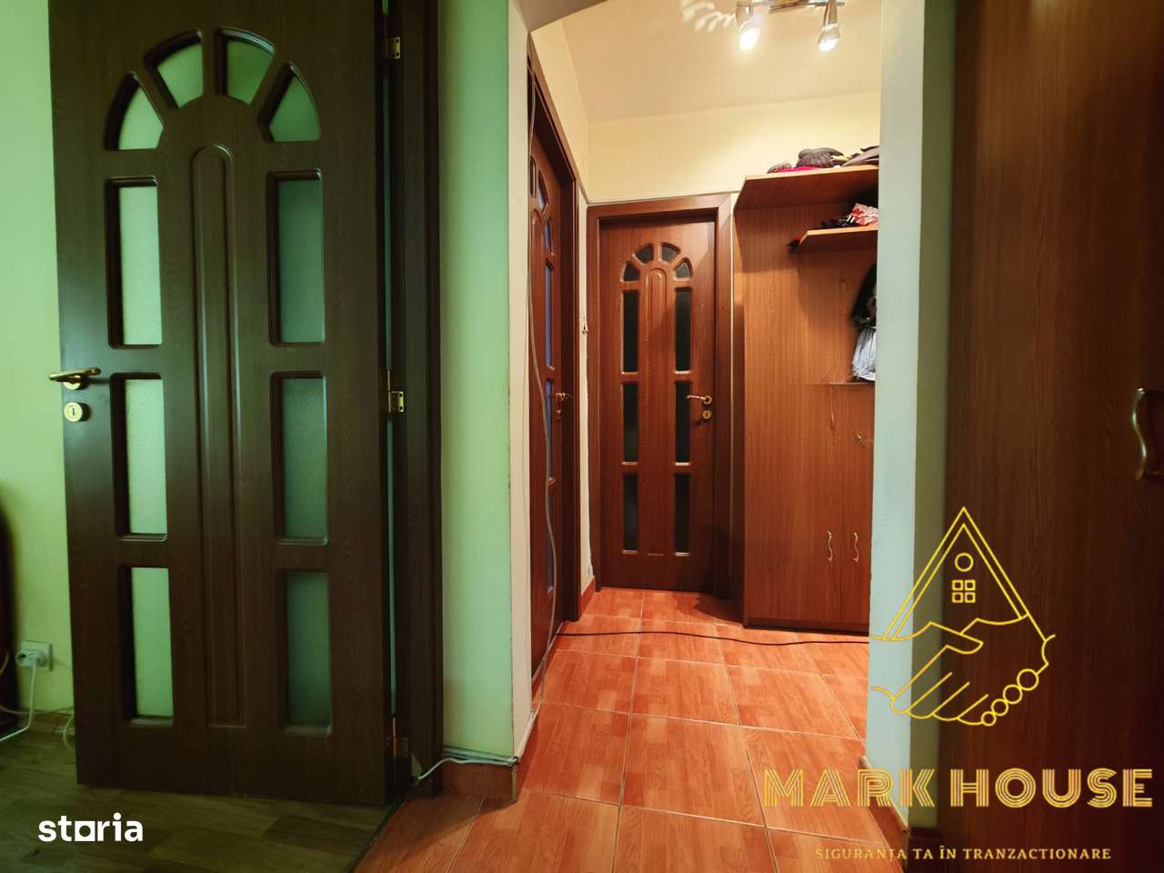 Apartament cu 3 camere decomandate de vânzare, etaj 1, Martir Horia-8