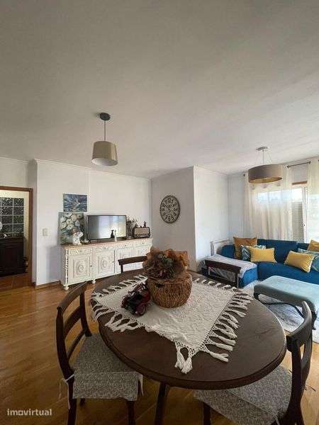 Apartamento T3+1 c/ lugar de garagem e terraço - Grande imagem: 5/12