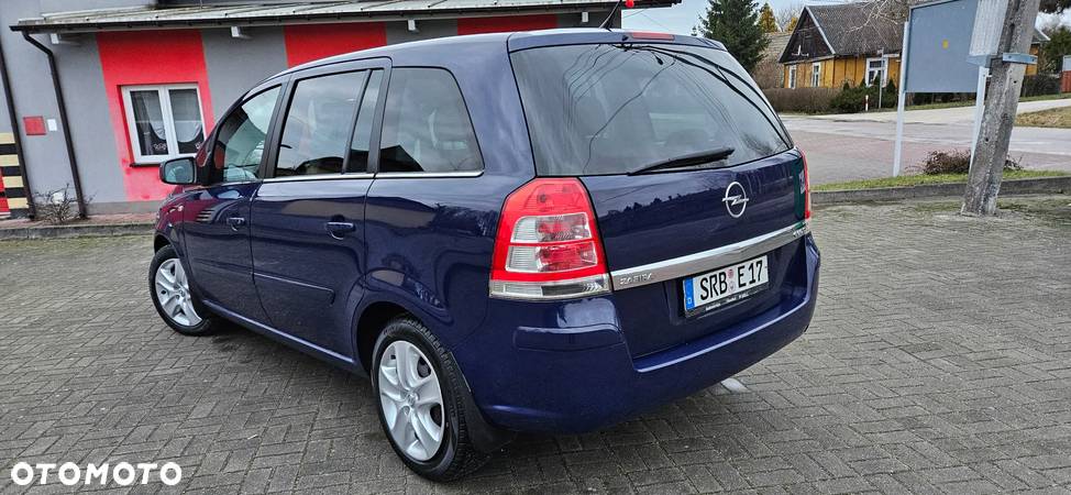 Opel Zafira - 15