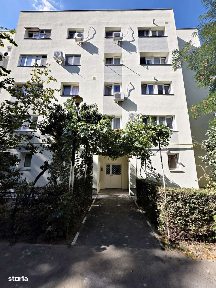 Garsoniera Decomandata | Bloc Mixt | Tei | UTC-10