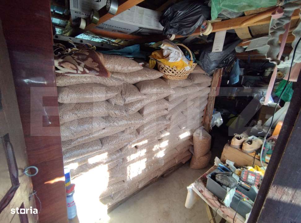 Casa la strada in Lipovu, renovata recent, 850 mp curte - Imagine principală: 5/19