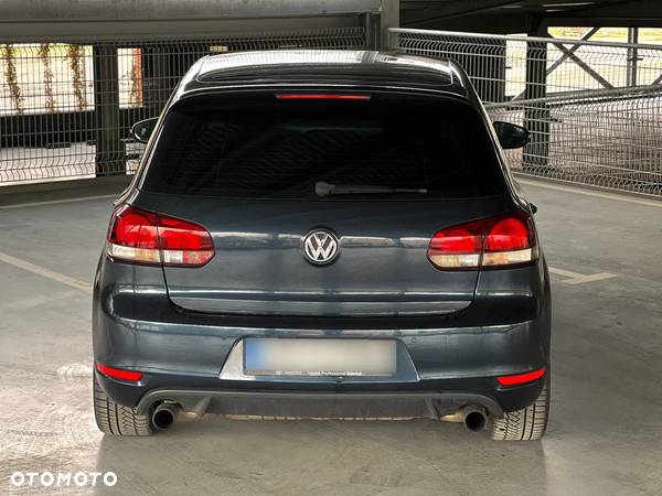 Volkswagen Golf VI 2.0 TSI GTI DSG - 12