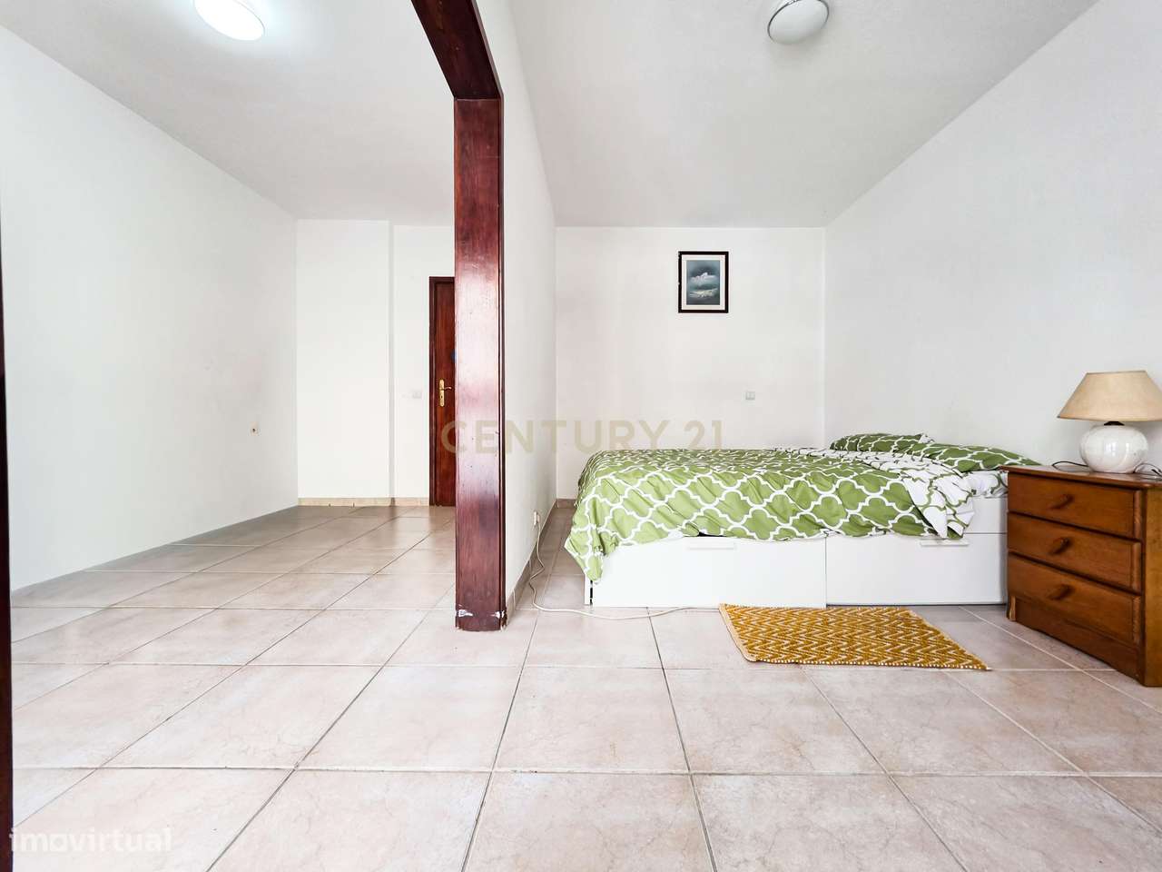 Apartamento T3 nas Fontainhas com excelente luz natural-5