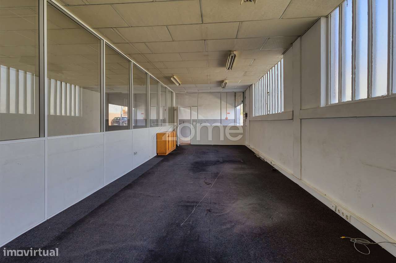 Armazéns de 1750m² c/ escritório e Potencial Habitacional em São Ro...-24