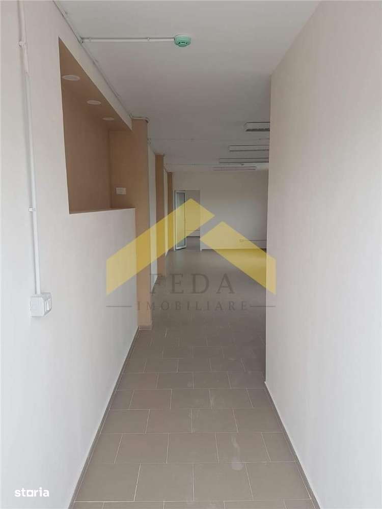 De vanzare doua hale pe un teren imprejmuit 9000 mp zona Gai - Imagine principală: 5/20