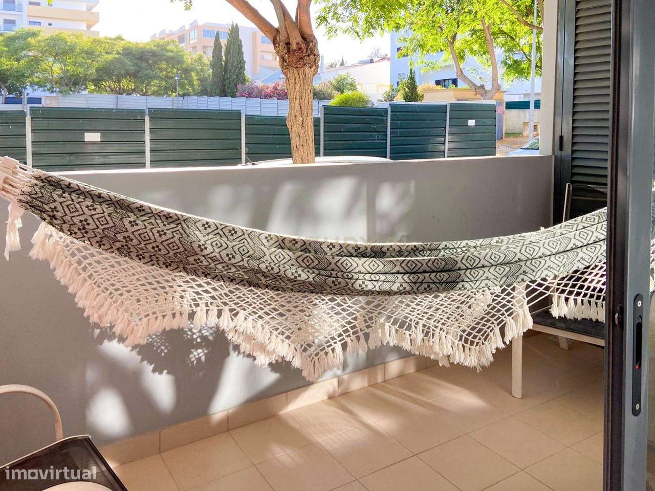 Apartamento T2 com Garagem em Localização Privilegiada - Grande imagem: 2/15