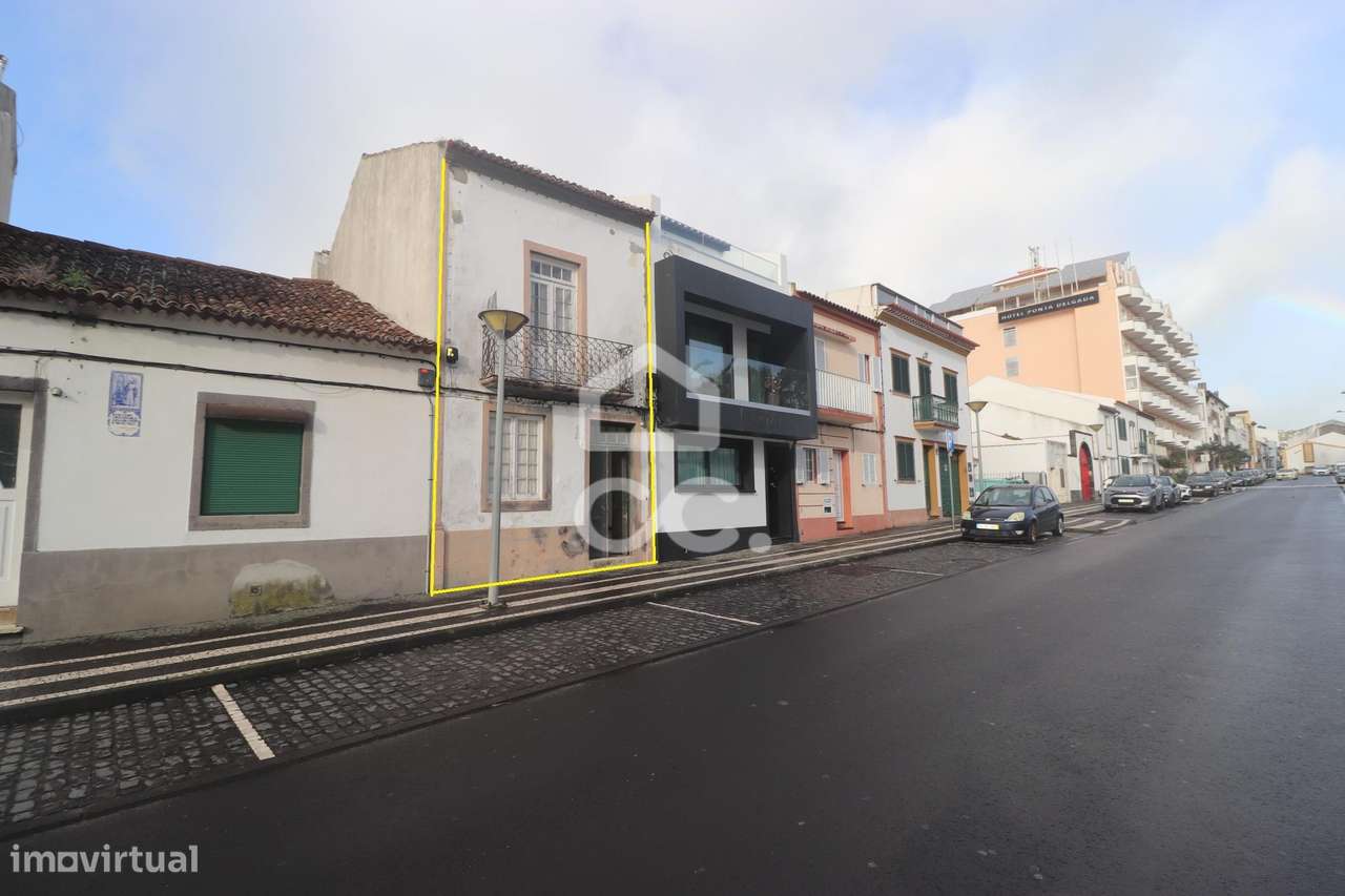 Moradia com 3 Quartos - São José - Ponta Delgada - Grande imagem: 4/35
