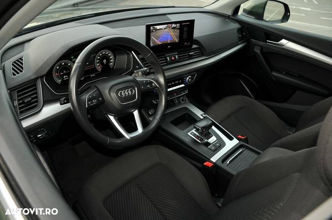 Audi Q5 40 TDI quattro S tronic design - 28