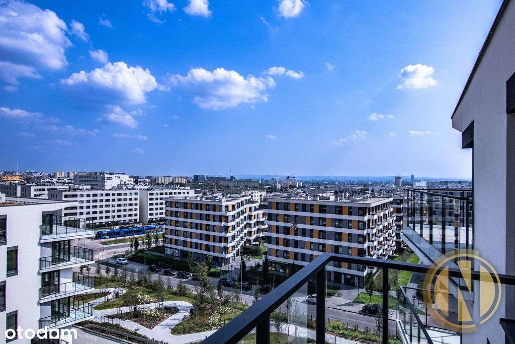 Banacha | Ost. piętro | Widok na panoramę miasta-2