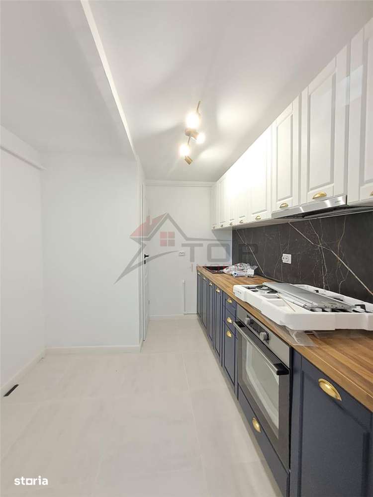 Apartament o camera, Spatiu comercial- Nicolina - Imagine principală: 4/10