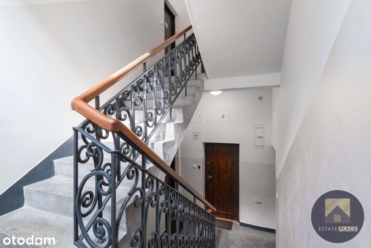 Trójstronne mieszkanie w zadbanej Kamienicy-17