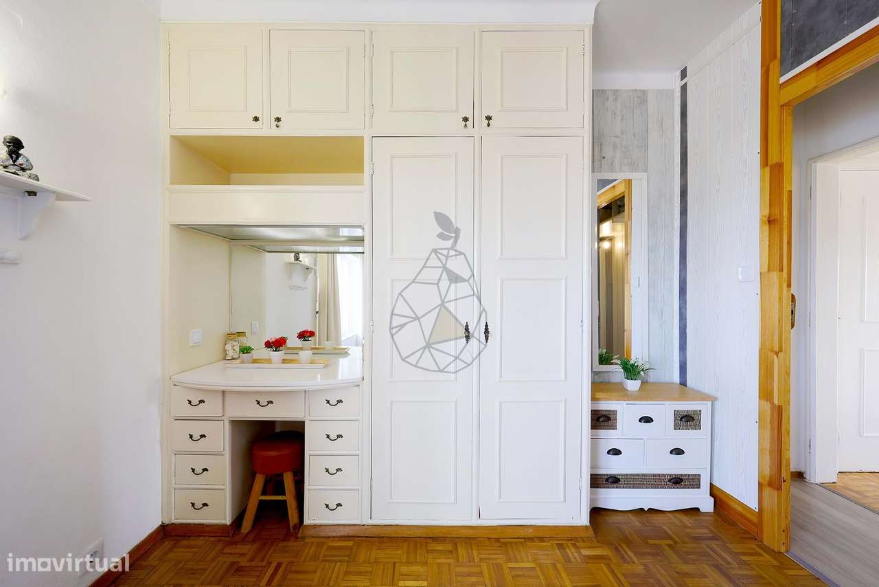 Apartamento T1  com Garagem e Piscina  no Coração da Praia da Rocha-35