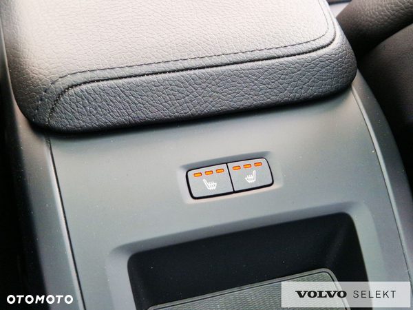 Volvo XC 60 T8 Plug-In Hybrid AWD Inscription - 23