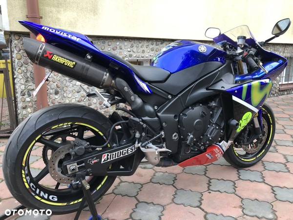 Yamaha R1 - 7