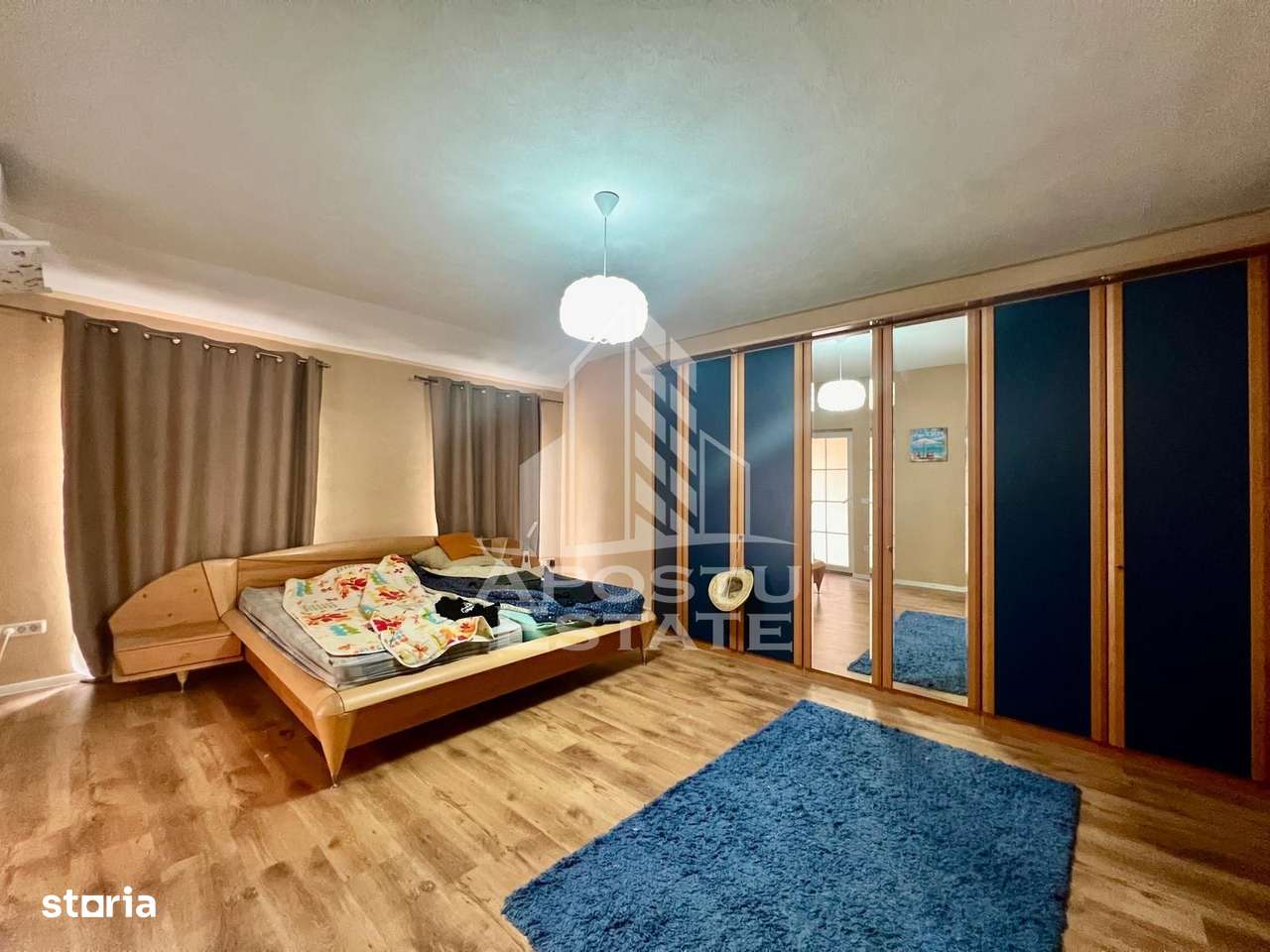 Jumatate de duplex cu 6 camere in Mosnita Noua, la asfalt, cu garaj - Imagine principală: 4/13
