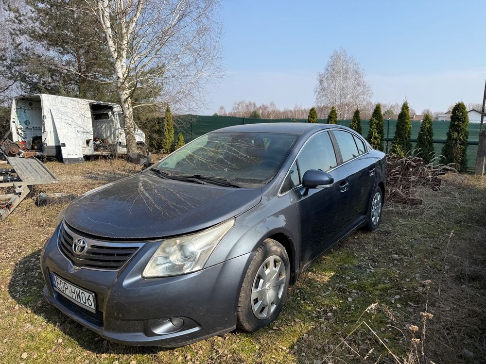 Toyota Avensis III 2.0 D-4D Sol 2009