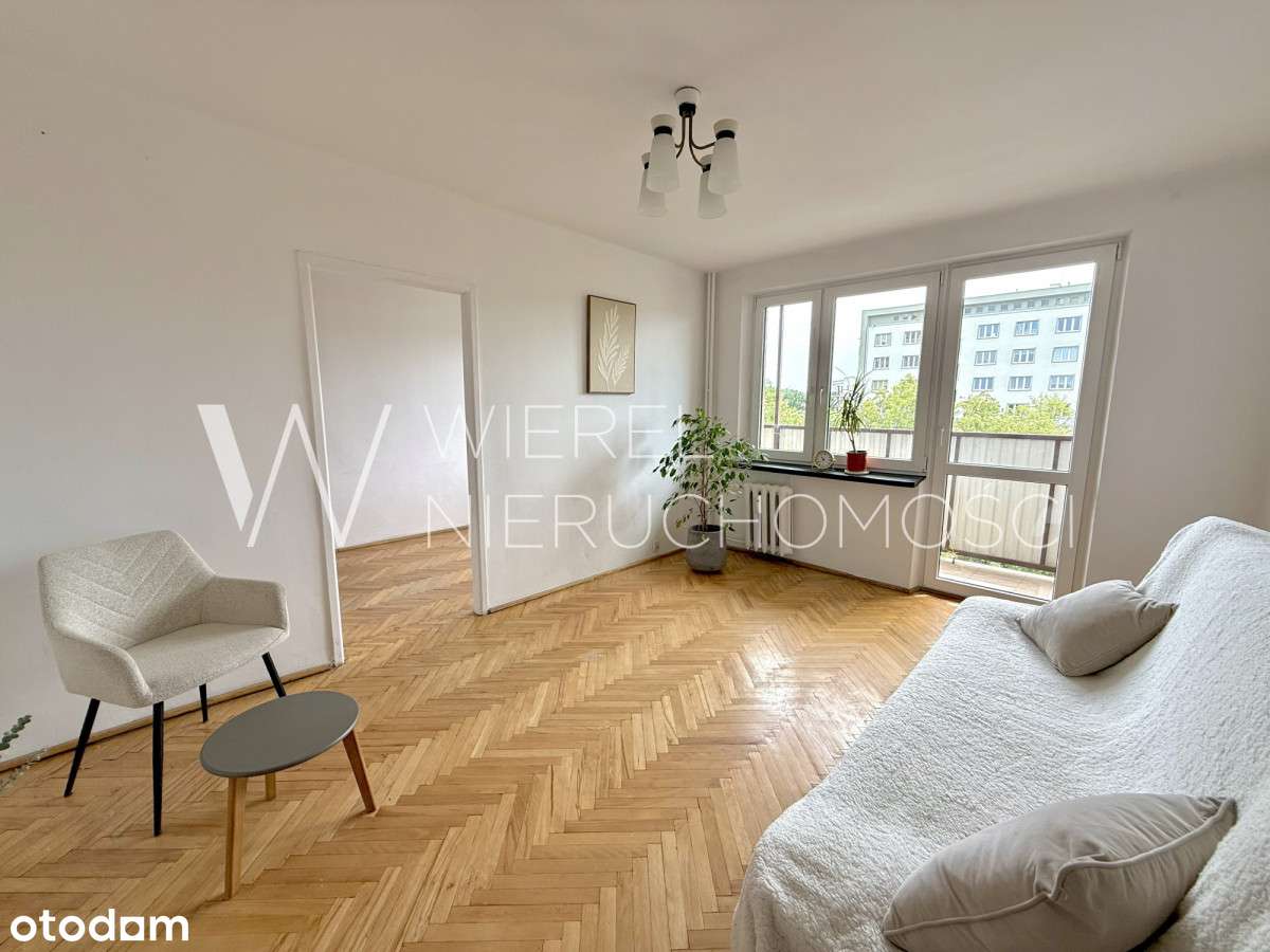 3-pokojowe mieszkanie w centrum-0