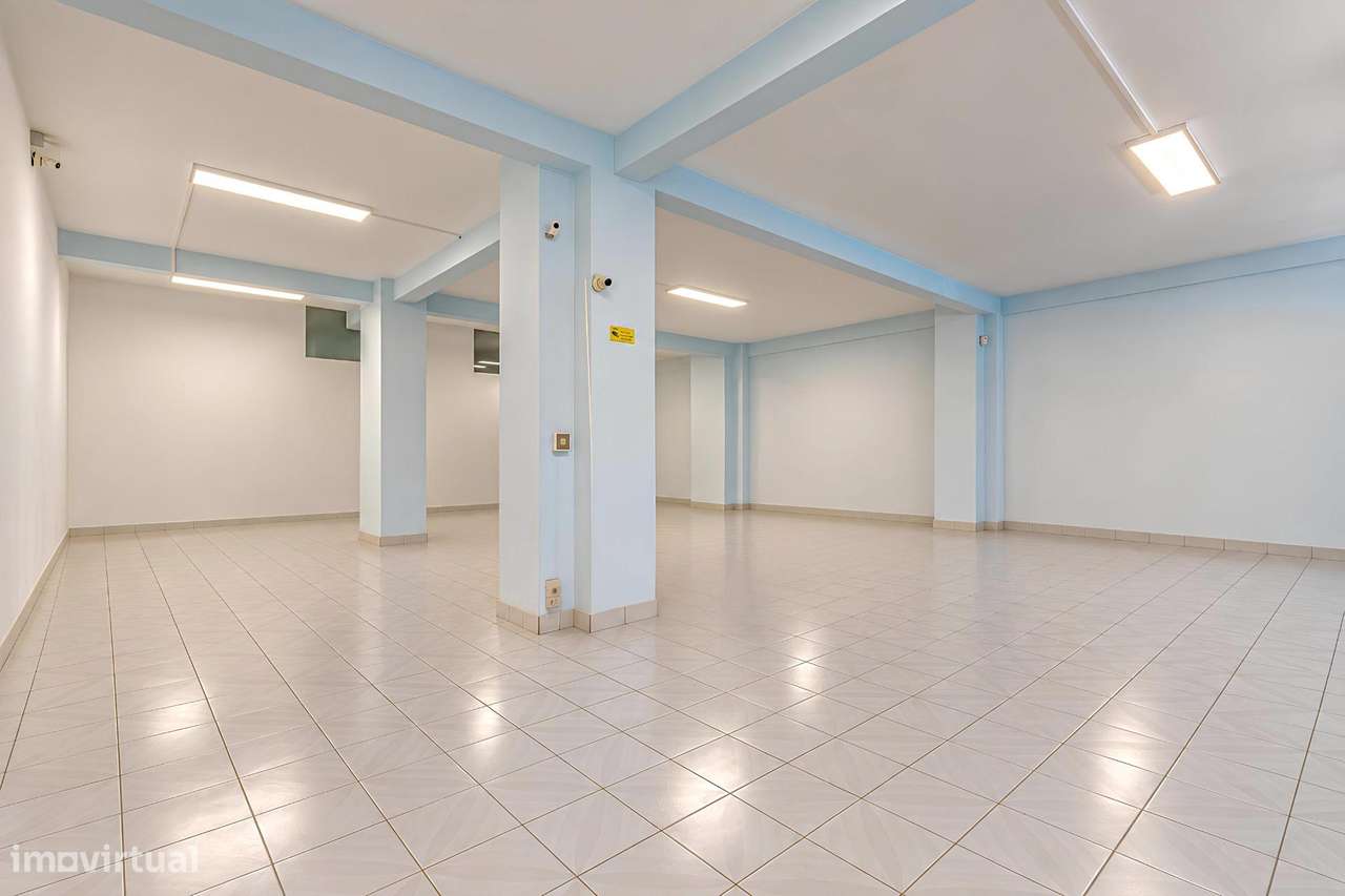 Venda | Loja de 670 m2 | 15 m de fachada | Garagem-27