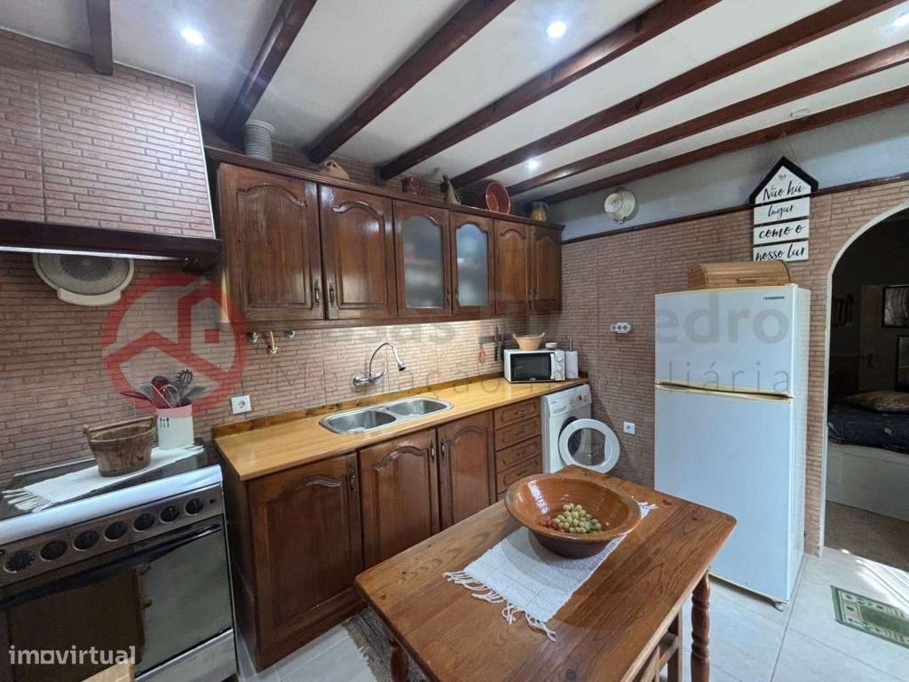 Moradia com dois apartamentos independentes no Laranjeiro, Almada-30