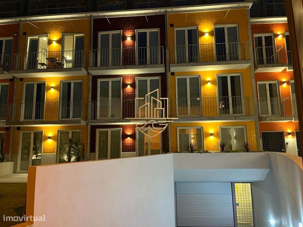 Apartamento T0+1 Turnkey Premium com Garagem e Duas Varandas — Centro-7
