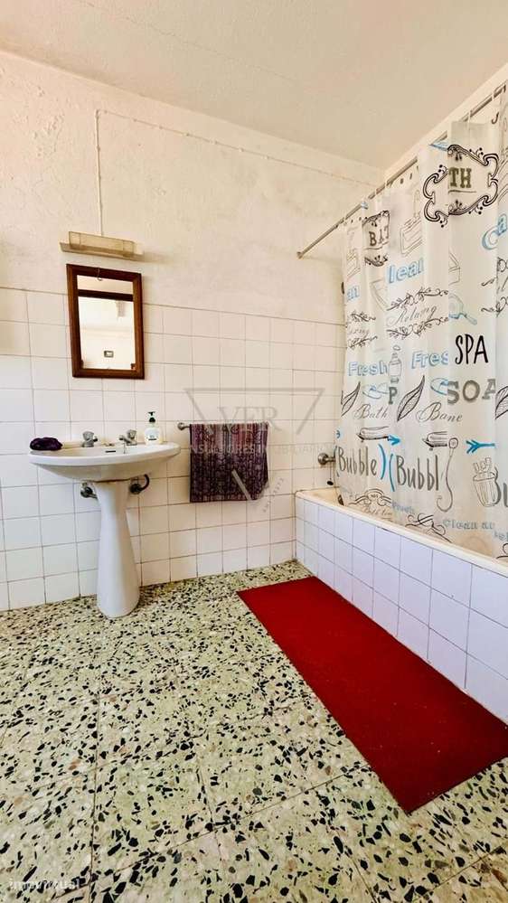 Propriedade exclusiva, com 3124m2 em uma das regiões mais cobiçadas do-18