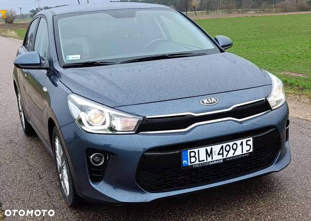 Kia Rio 1.2 L - 1