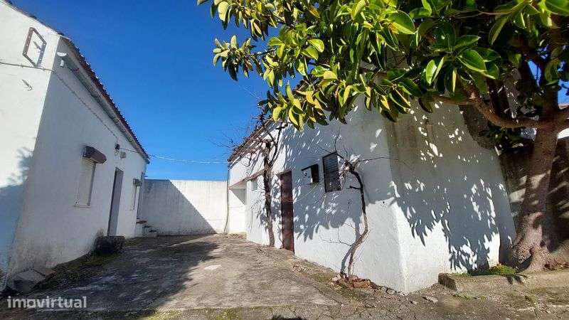 Moradia em lote de 950m2 - Grande imagem: 4/8