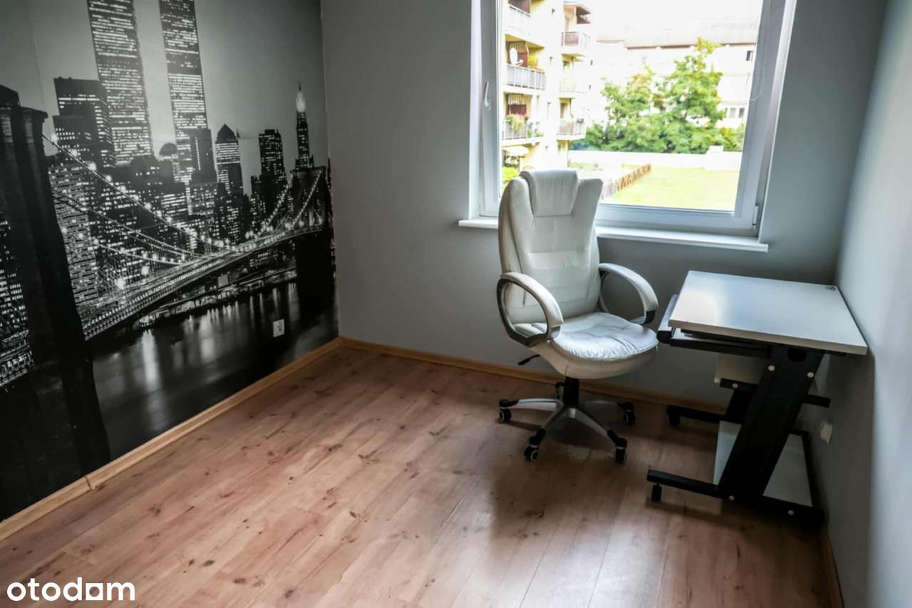 Koniuchy, 2 pokoje na 1 piętrze, zamknięty teren-4