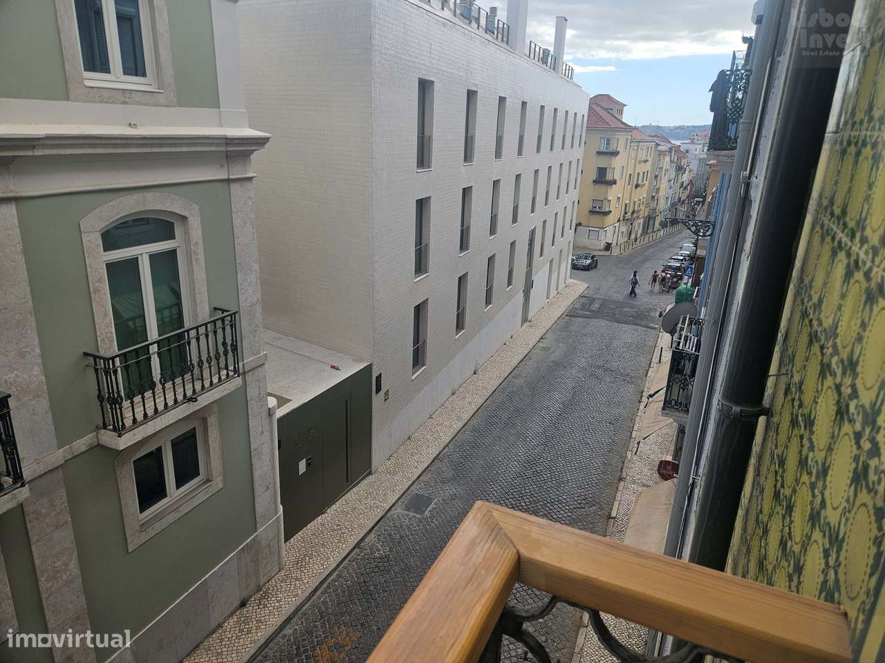 Vendo T2  remodelado em predio totalmente remodelado Terraço vista Rio-4