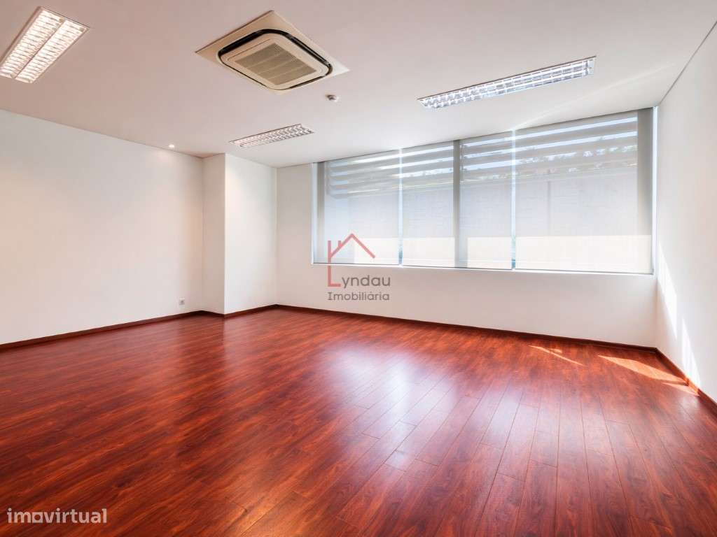 Espaço Comercial Joane Famalicão - Grande imagem: 5/31