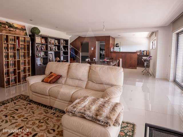 Moradia T2+1 com terreno amplo em Salreu, Estarreja-29