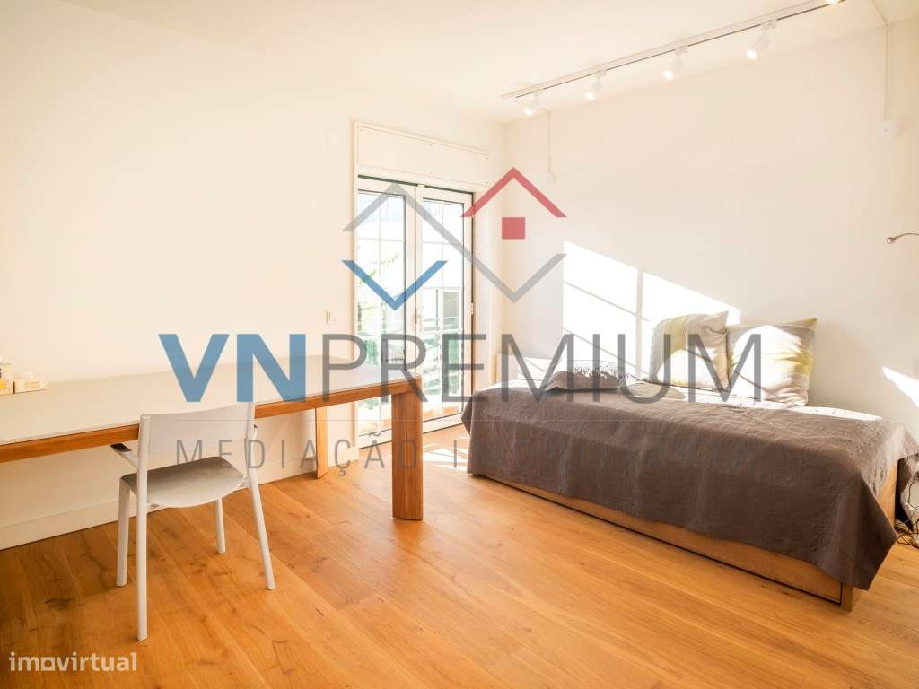 Belíssimo apartamento totalmente remodelado com materiais topo de gama-25