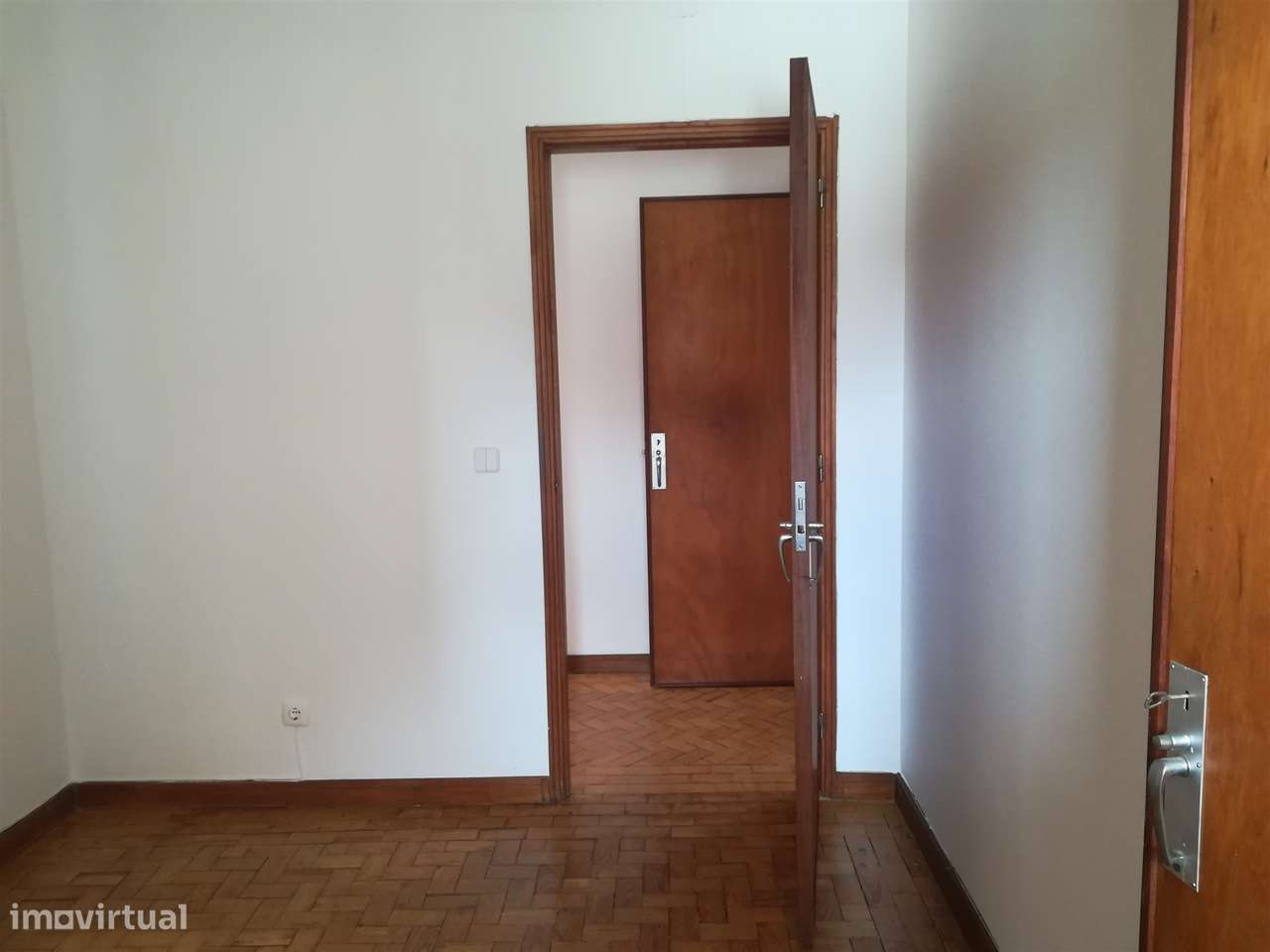 Apartamento T4 - Bairro Norton de Matos - Coimbra/Venda-23