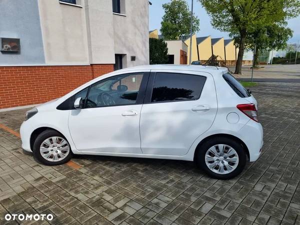 Toyota Yaris 1.33 Premium - 10