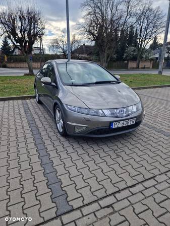 Honda Civic 1.8 Executive - 10