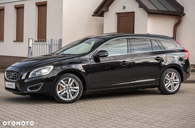 Volvo V60 D2 Summum - 26