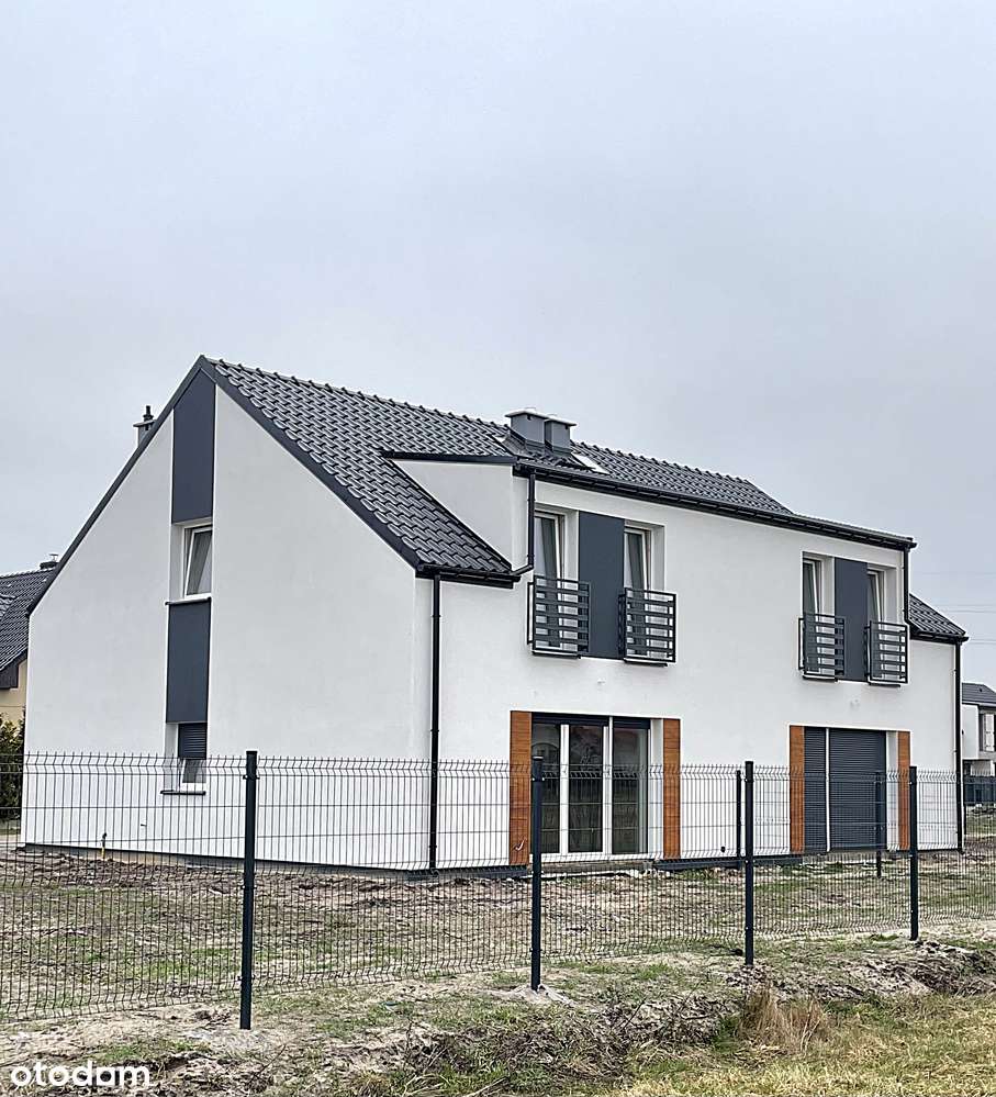 Nowy Dom w Dobrej Lokalizacji Miejsce Ma Znaczenie - Pełny obrazek: 4/9