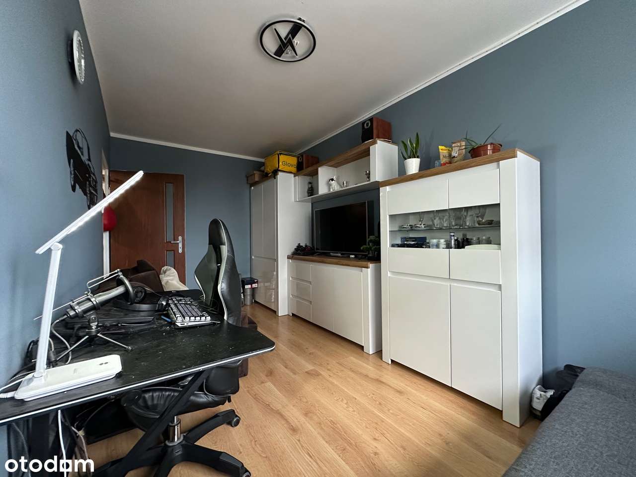 Rezerwacja !!! Sprzedam 3-pokojowe mieszkanie przy Alei Zwycięstwa-13