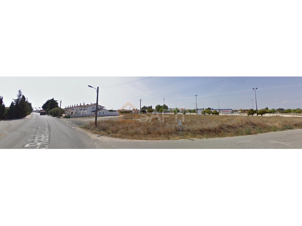 Terreno Urbano para construção - Grande imagem: 1/15