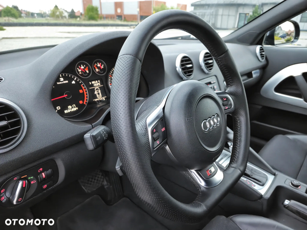 Audi A3 2.0 TDI DPF Ambition S tronic - 27