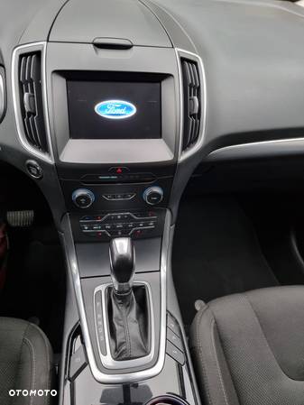 Ford S-Max 2.0 TDCi Titanium PowerShift - 37