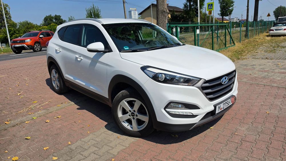 Hyundai Tucson III (2015-2020) blue 1.6 GDi 2WD Trend 2015