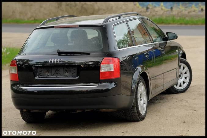 Audi A4 Avant 2.5 TDI - 16