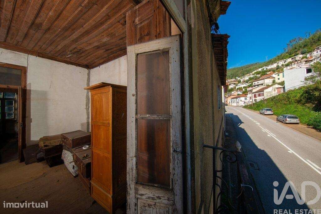 Moradia geminada T6 em Ceira de 432 m2 - Grande imagem: 4/30