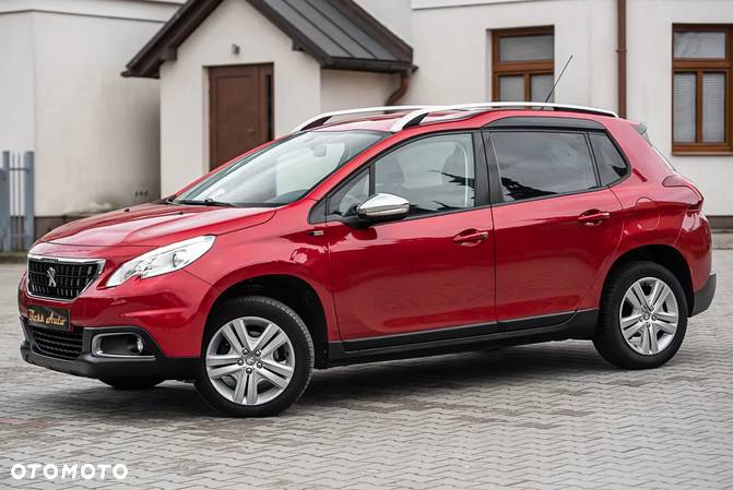 Peugeot 2008 1.2 Pure Tech Style S&S - 7