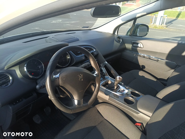 Peugeot 3008 1.6 THP Style - 17