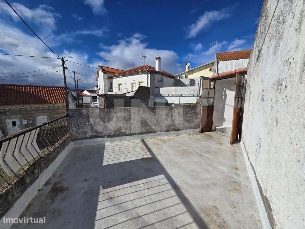 Moradia T2 Com Terraco