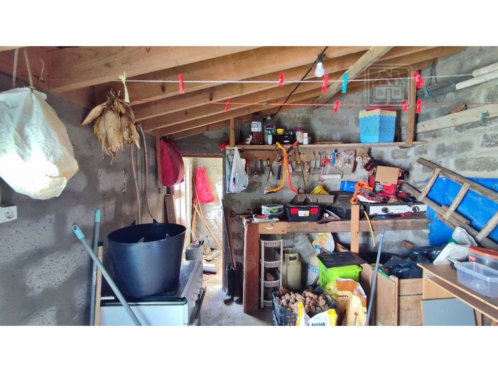 VENDA de CASA - MORADIA com Jardim, Entrada Lateral e Quintal - Fen...-36