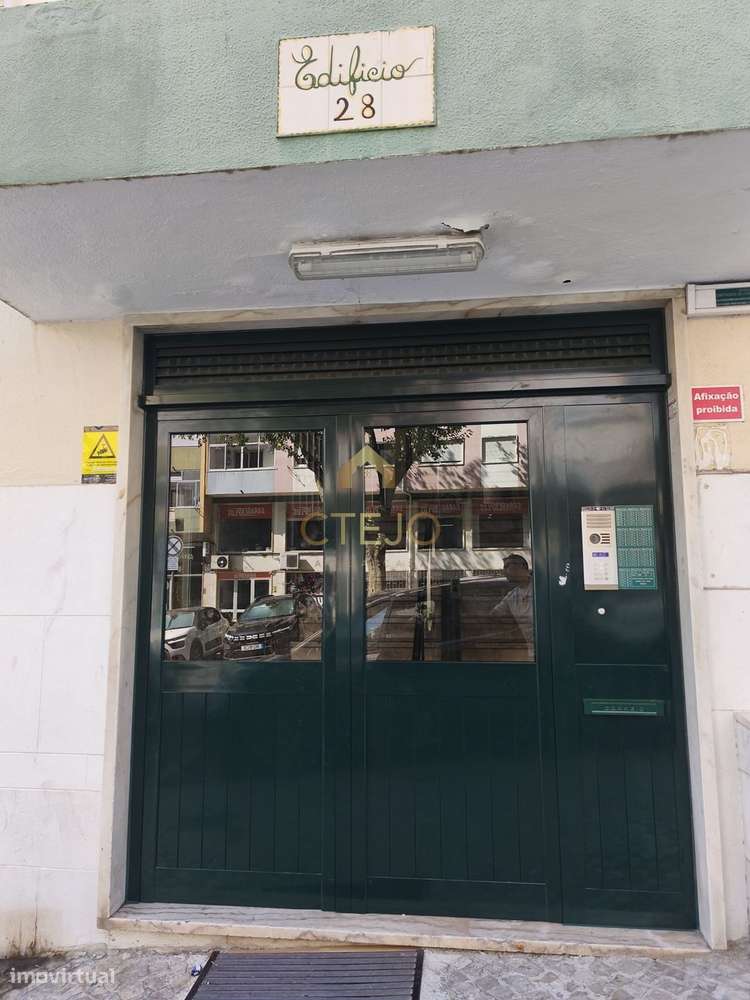 Apartamento T3 totalmente remodelado-46